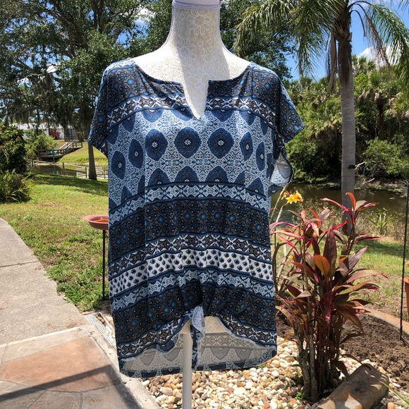 Lucky Brand 🍀 BoHo V-Neck Tie Front 🦋 - Picture 3 of 11